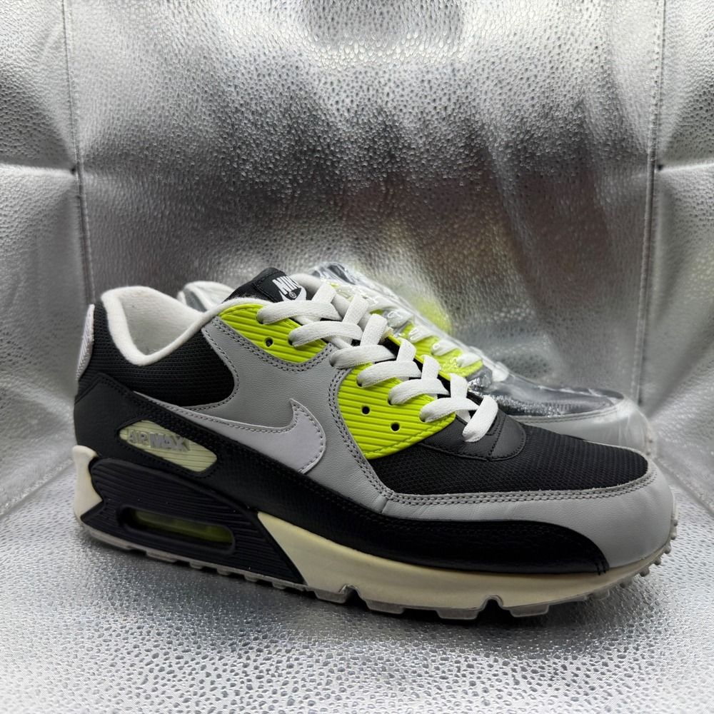 Size 10 Nike Air Max 90 Sneakers Mens Grey Black Volt Excellent 325018-095